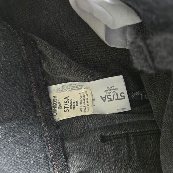 3/$20 Carter's Oshkosh B'gosh shorts size 5 - Picture 4 of 4